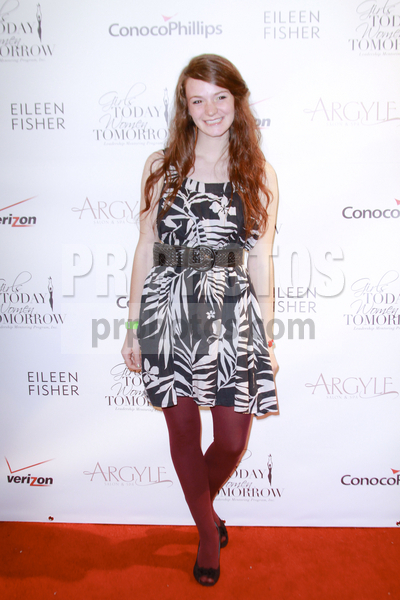 holliston coleman feet 4