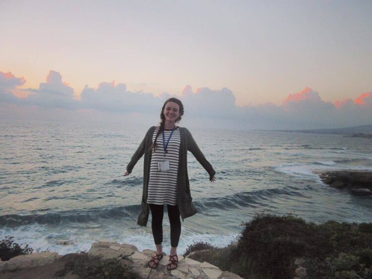 holliston coleman feet 6