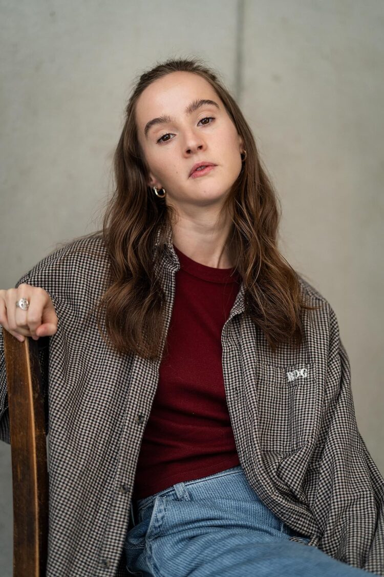 holly bodimeade feet 1