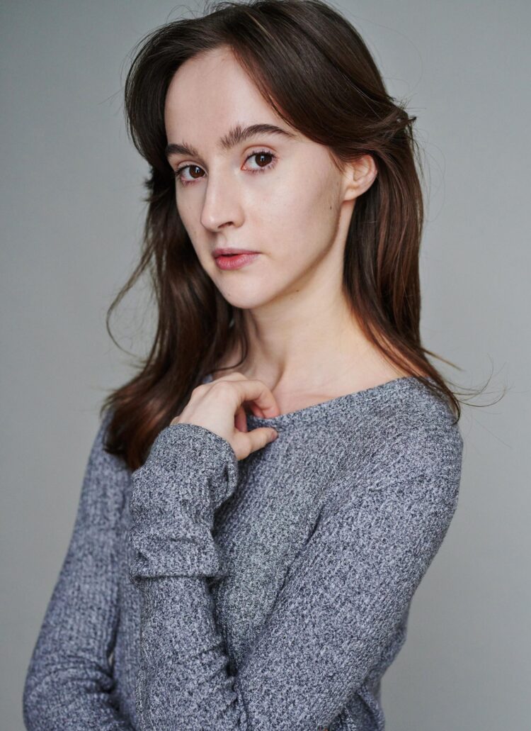 holly bodimeade feet 2 scaled