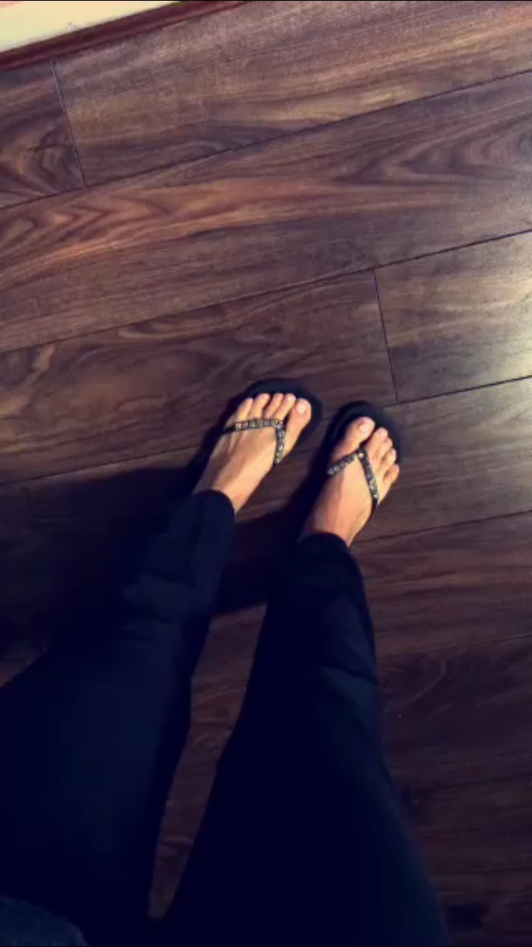 holly carpenter feet 4