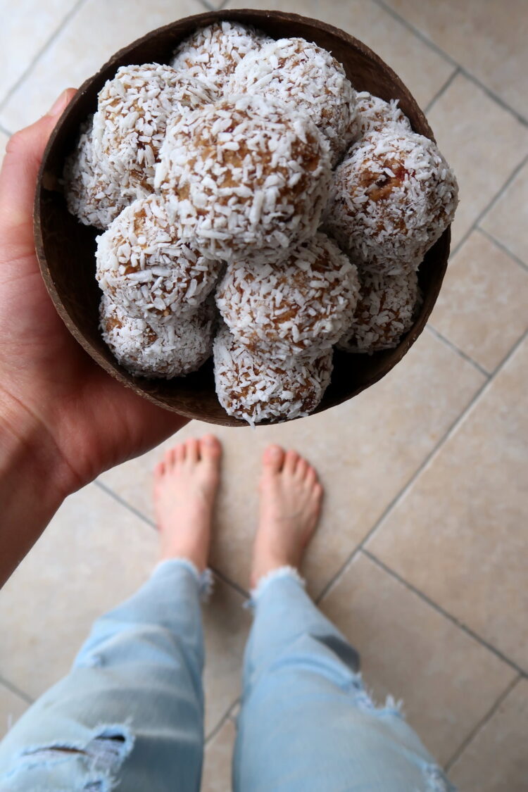 holly gabrielle white feet 3