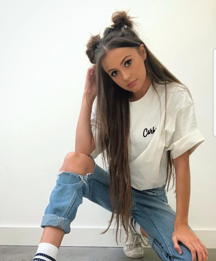 holly h feet 5