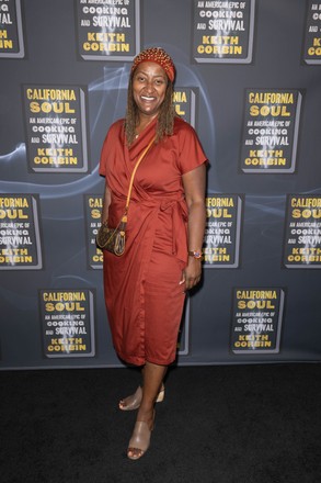 holly mitchell feet 1