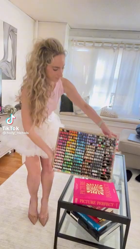 holly nichols feet 2