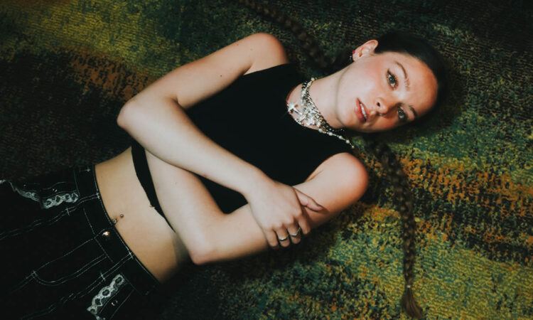 holly sheeran feet 5