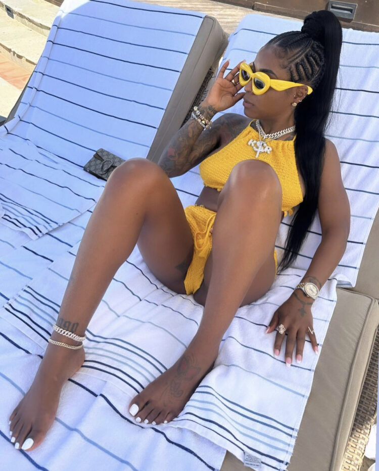 hood celebrityy feet 4