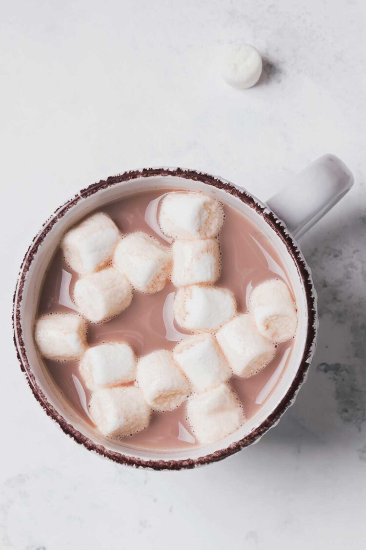 hot chocolate hits feet 2