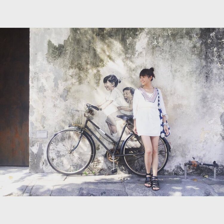 huang pei jia feet 5