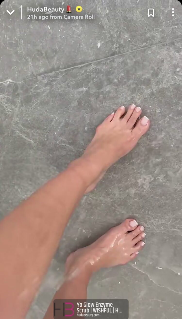 huda kattan feet 1