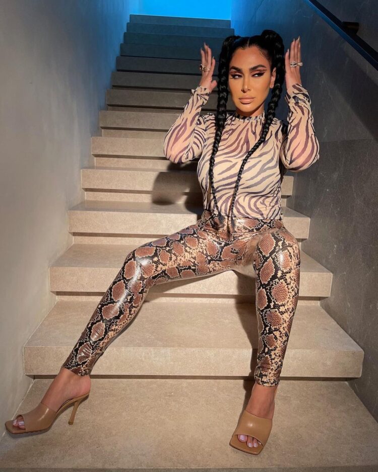 huda kattan feet 4