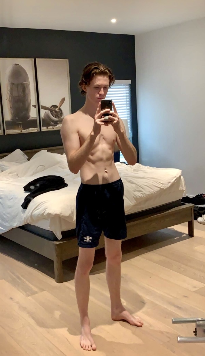 hunter reilly feet 2