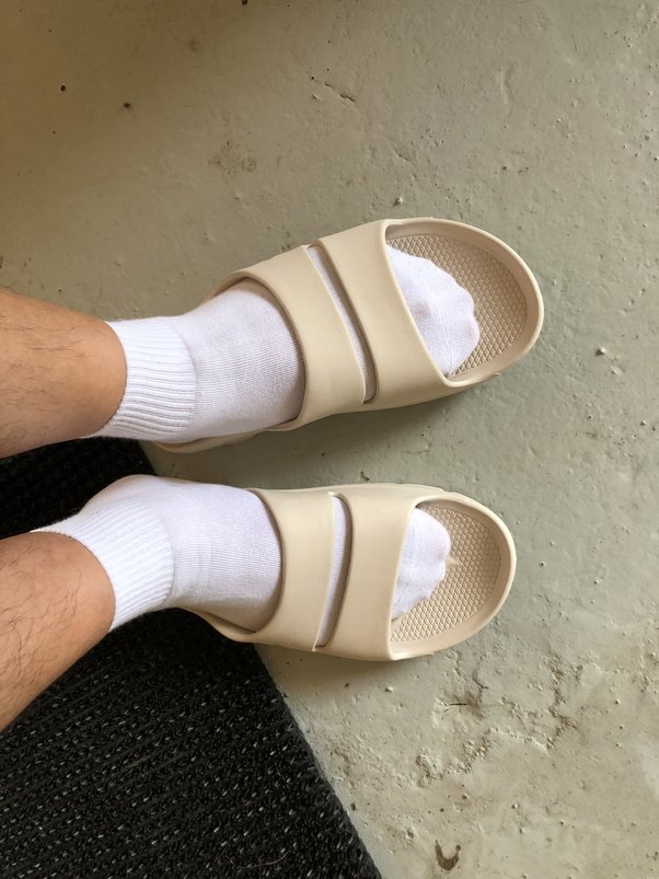 hwa pyung sim feet 4