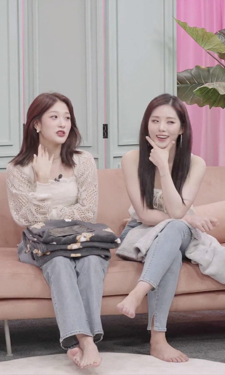 hyun seo yeon feet 2