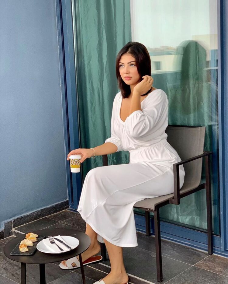 ibtissam tiskat feet