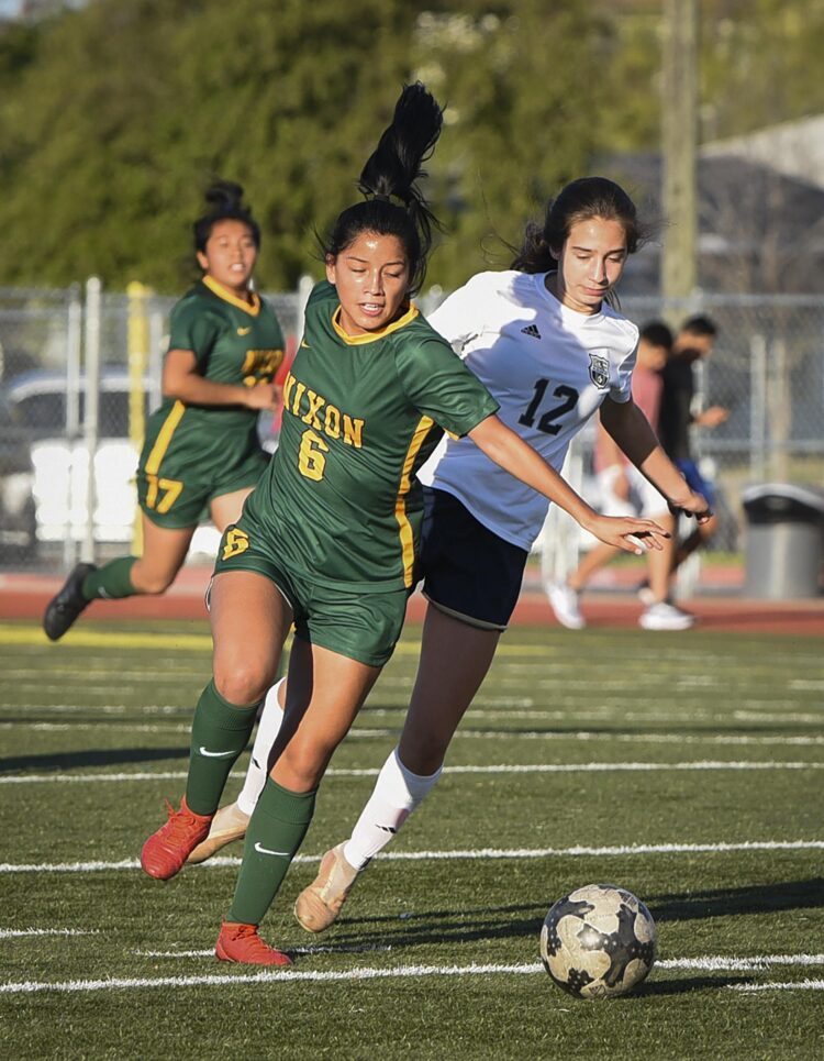 idania ibarra feet 1