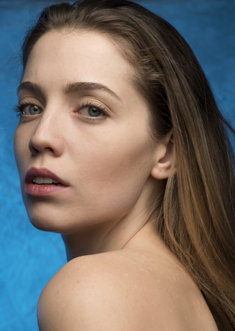 idil sivritepe feet 5