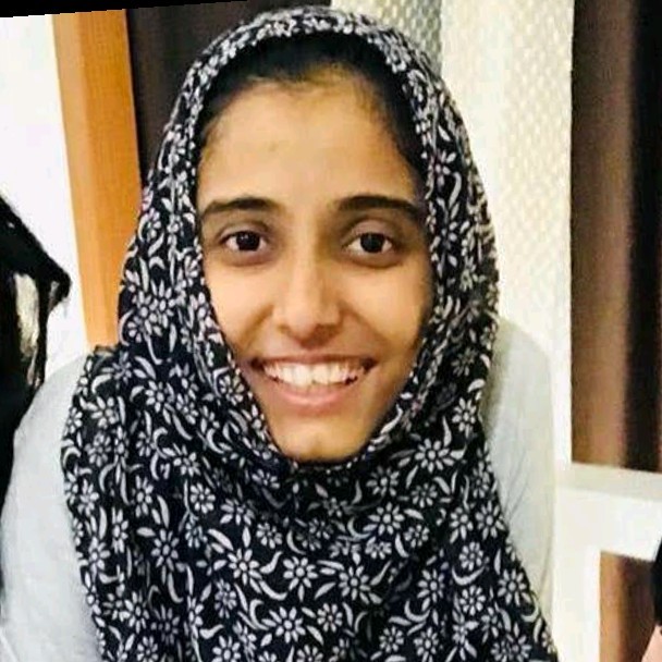 ifrah hussain feet 4