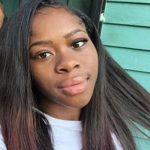 ijuana bradshaw feet 3