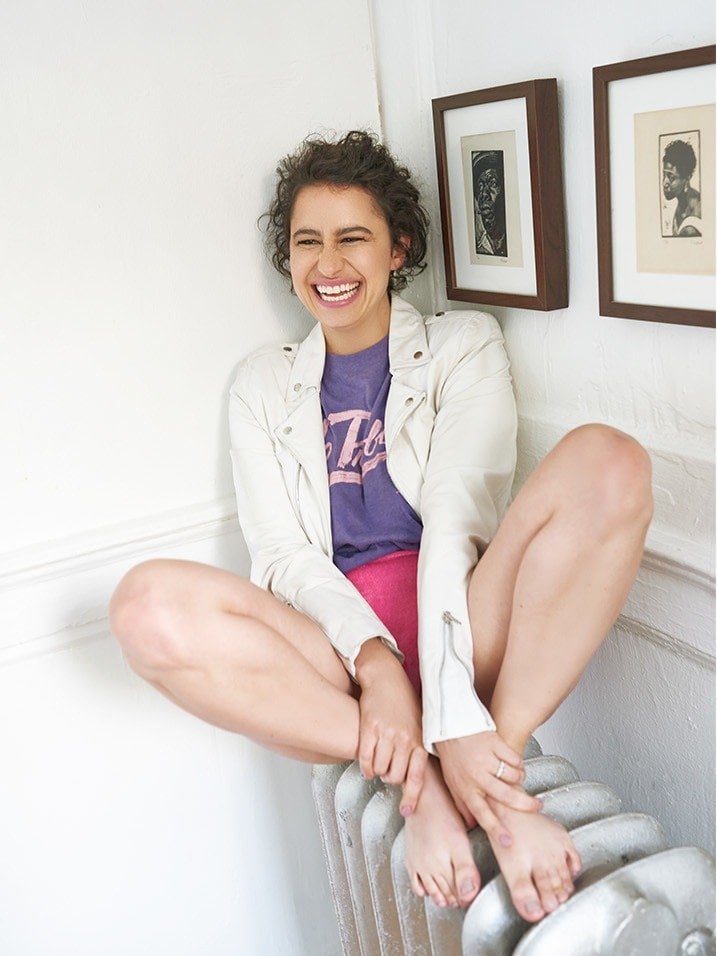 ilana glazer feet 1