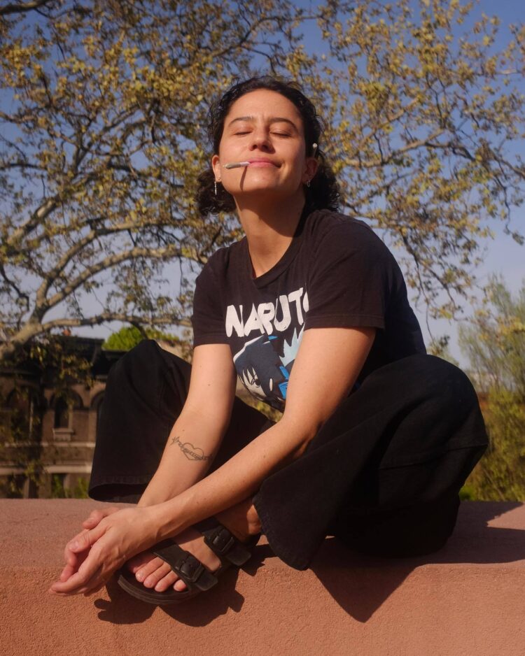 ilana glazer feet