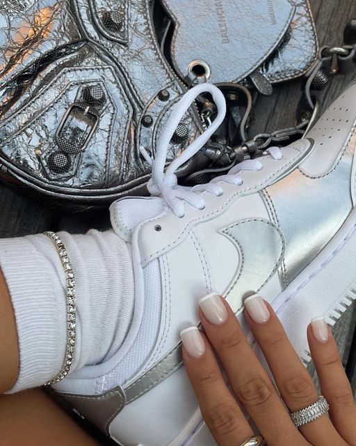 ilayda sherifi feet 6