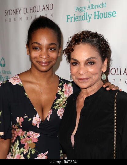 imani duckette feet 2