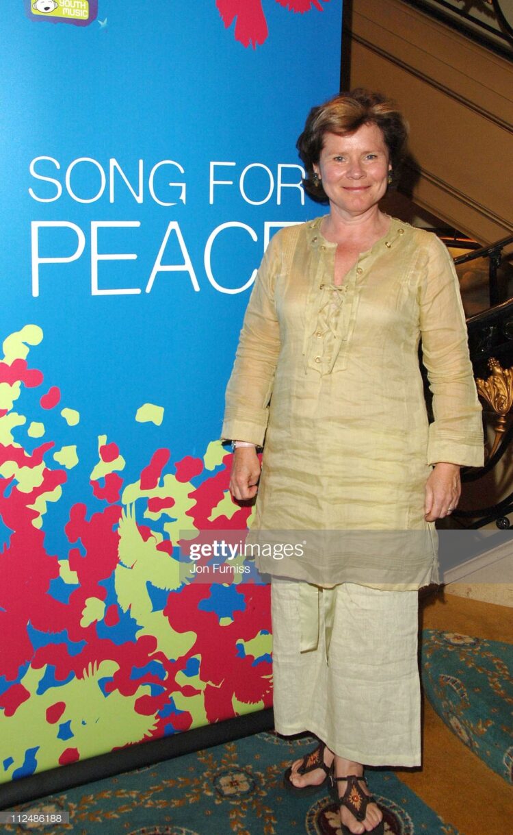 imelda staunton feet 2