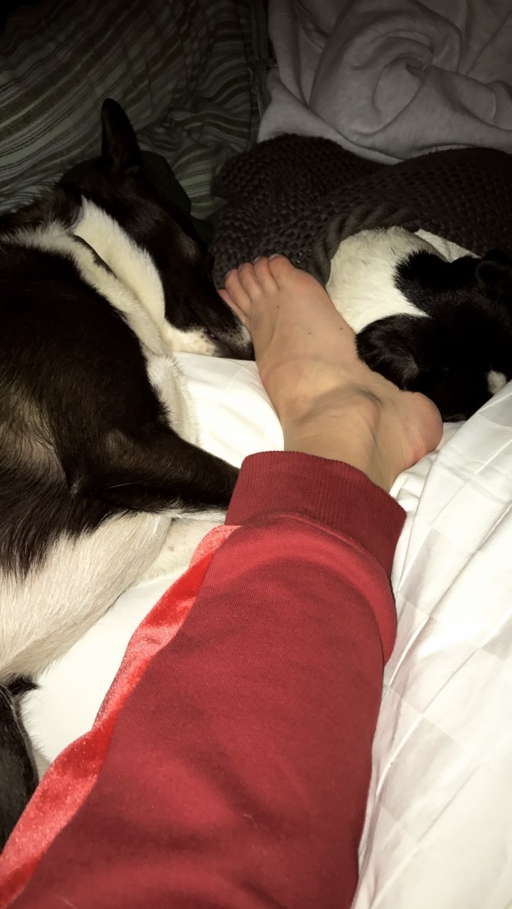 immy waterhouse feet 5