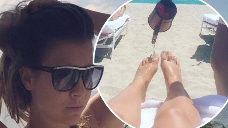 imogen thomas feet 1