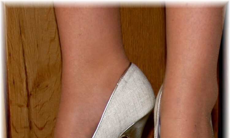 imogenfoxylocks feet 3