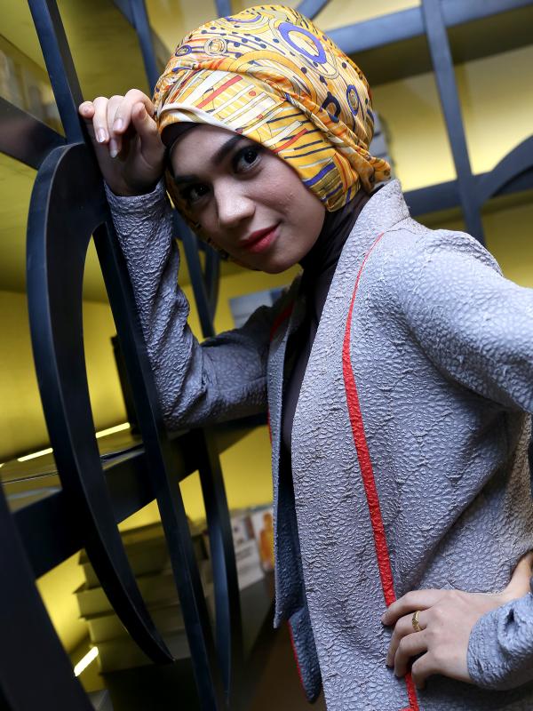 indah nevertari feet 4