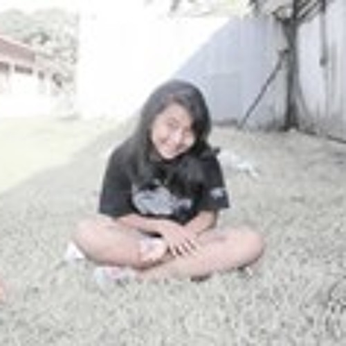 indah nevertari feet 5