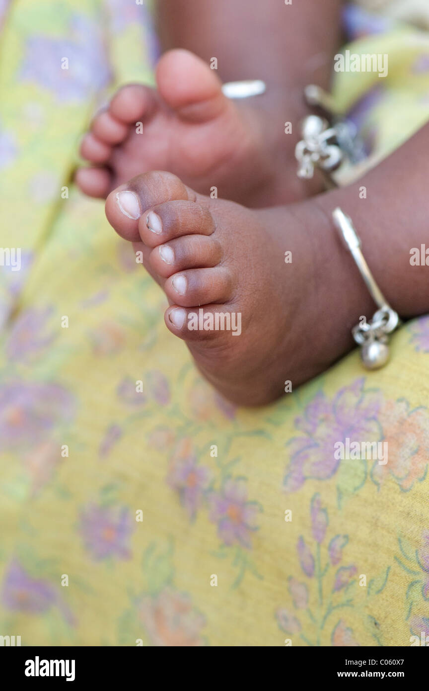 india baby feet 3