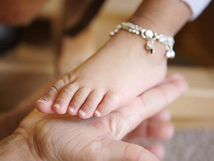 india baby feet 5