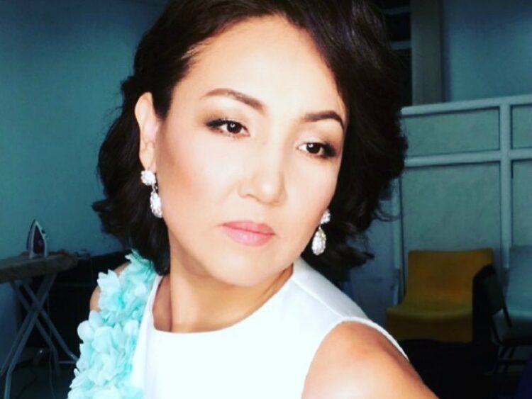 indira rasylkhan feet 1