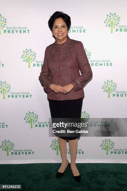 indra nooyi feet 5