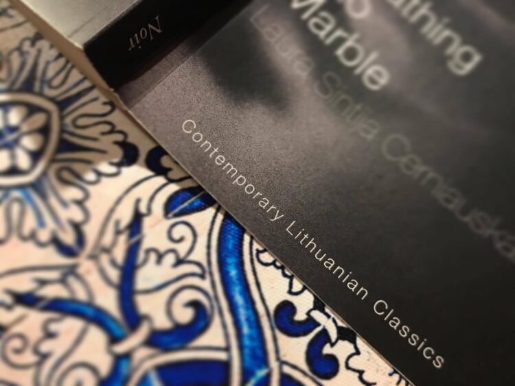 indre valantinaite feet 4