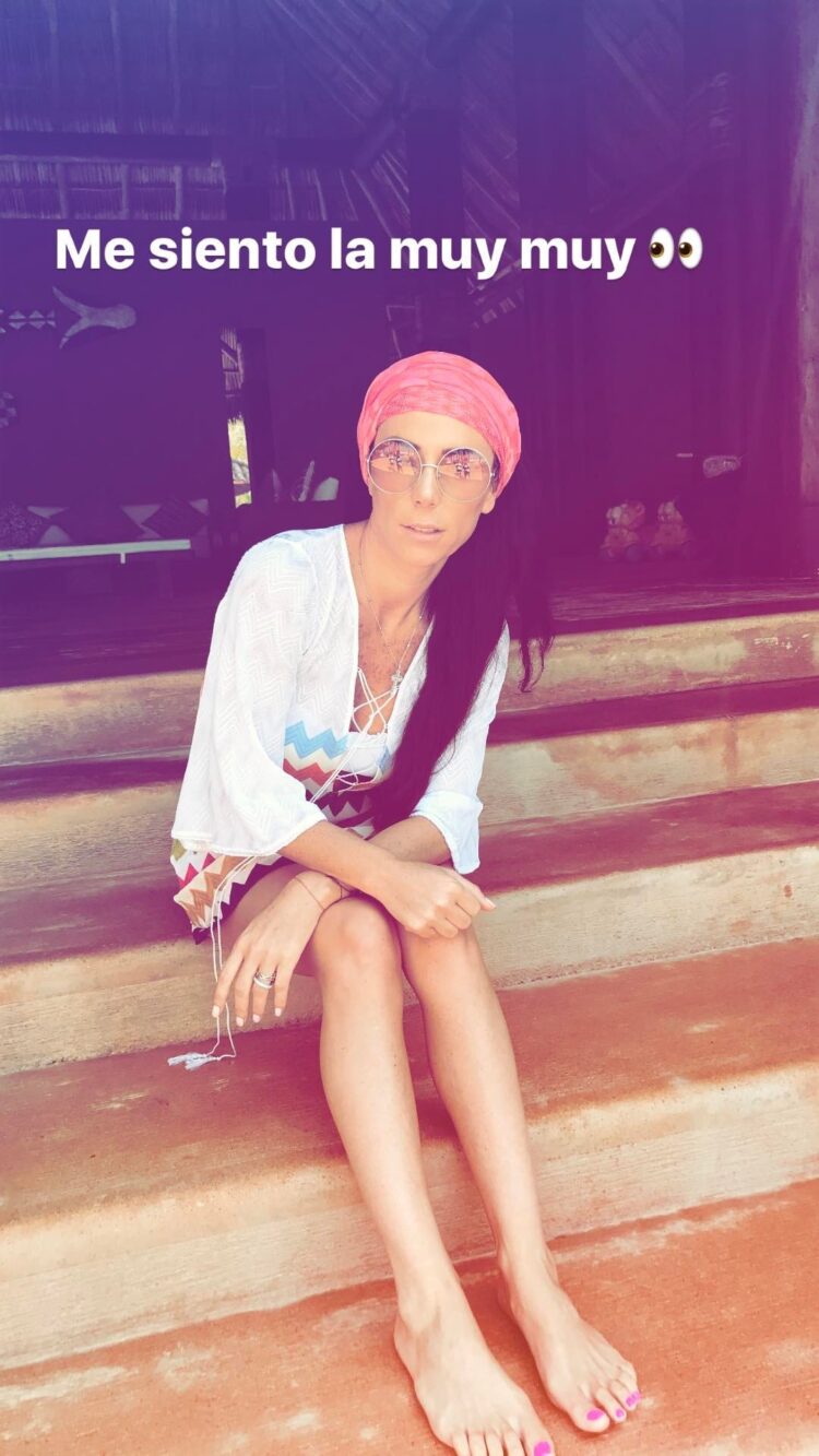 ines gomez mont feet 5