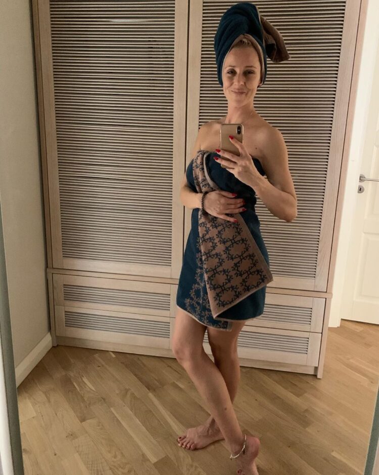 ineta stasiulyte feet 1