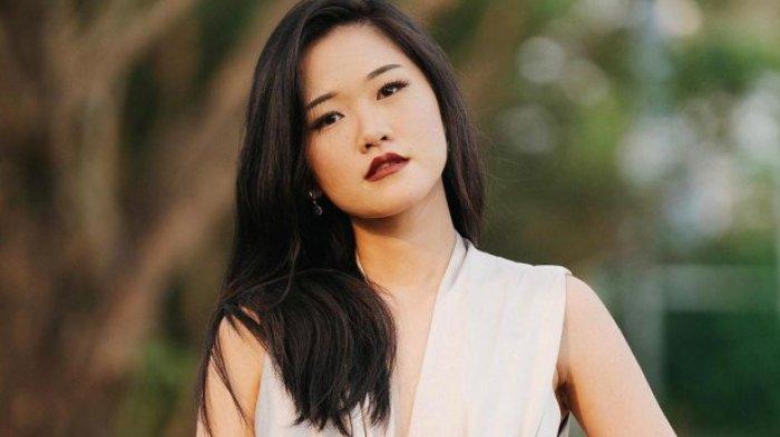 inez kristanti feet 3