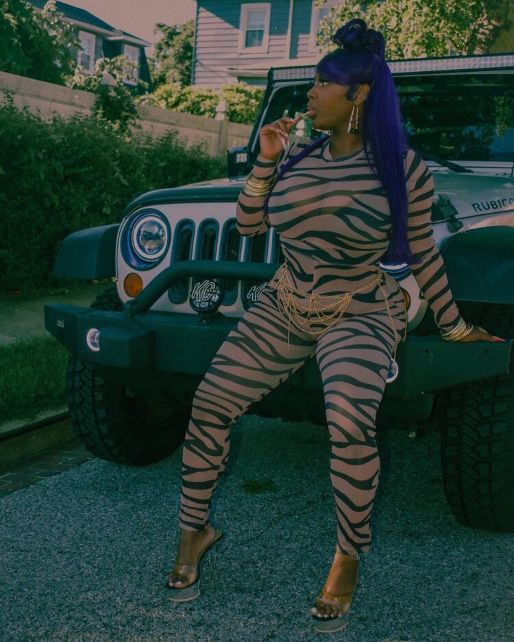 infinity garnett feet 2