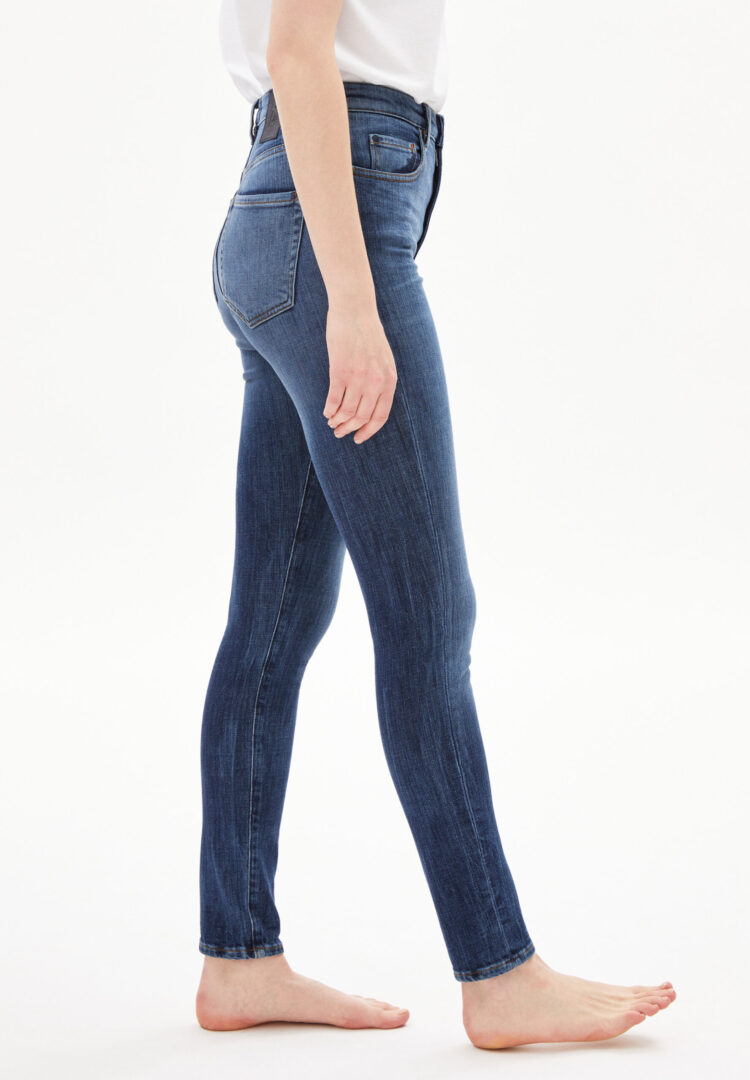 ingaa.a feet 4 scaled