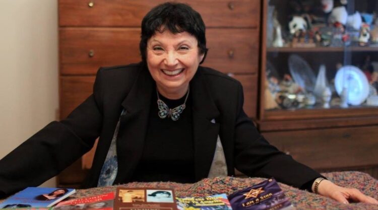 inge auerbacher feet 6