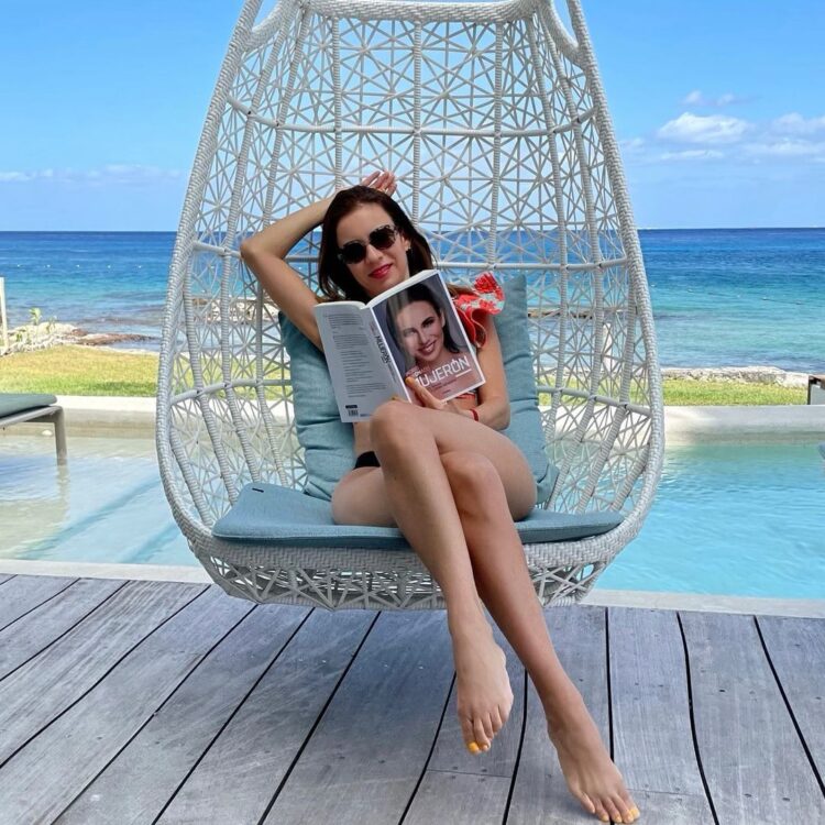 ingrid coronado feet 1