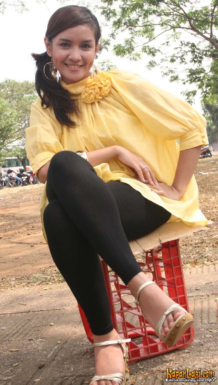 intan najuwa feet 5