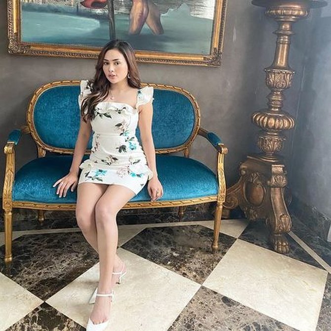 intan ratna juwita feet