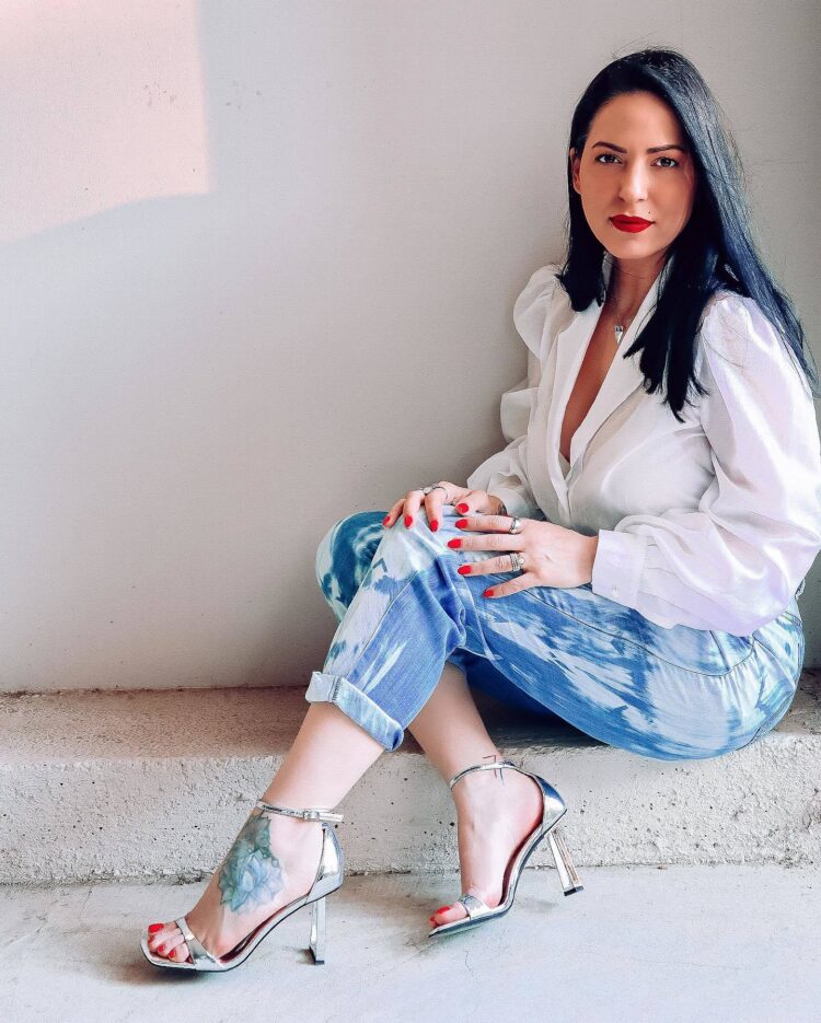 ioanna pilihou feet 2