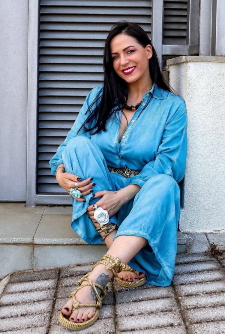 ioanna pilihou feet 3