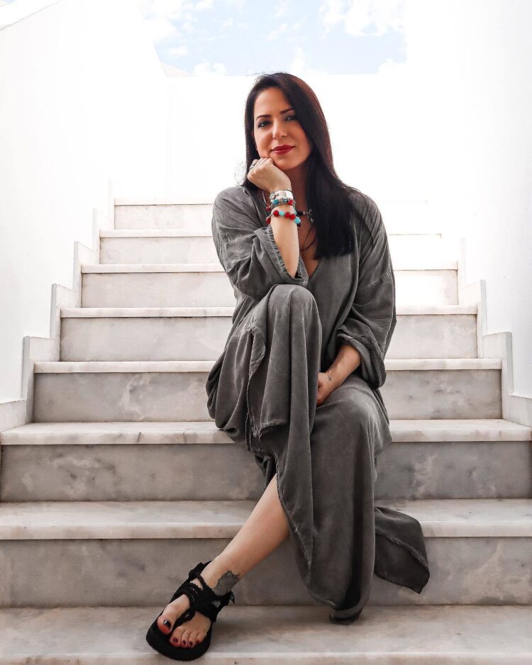 ioanna pilihou feet 4